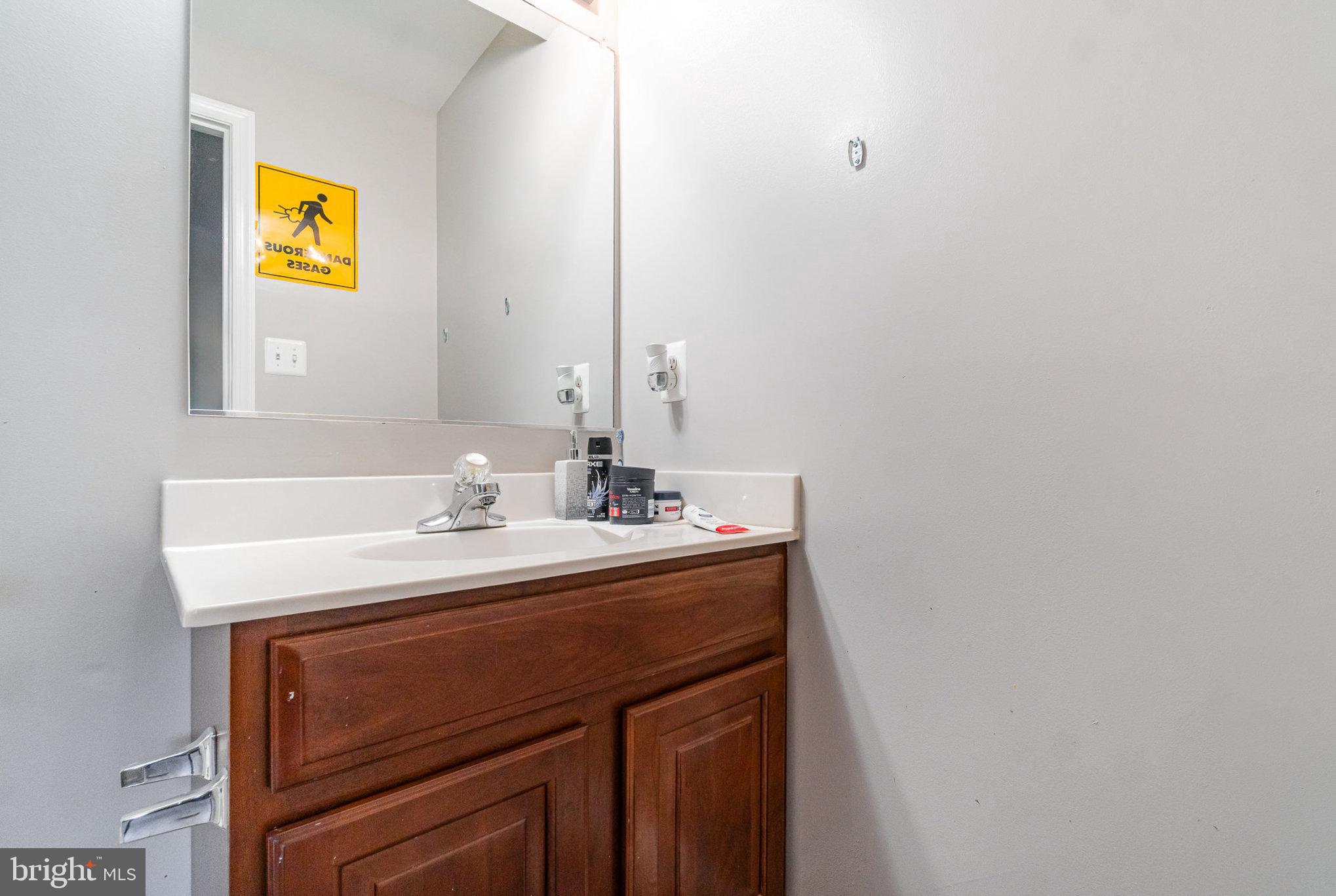 WAYSIDE VILLAGE - Residential