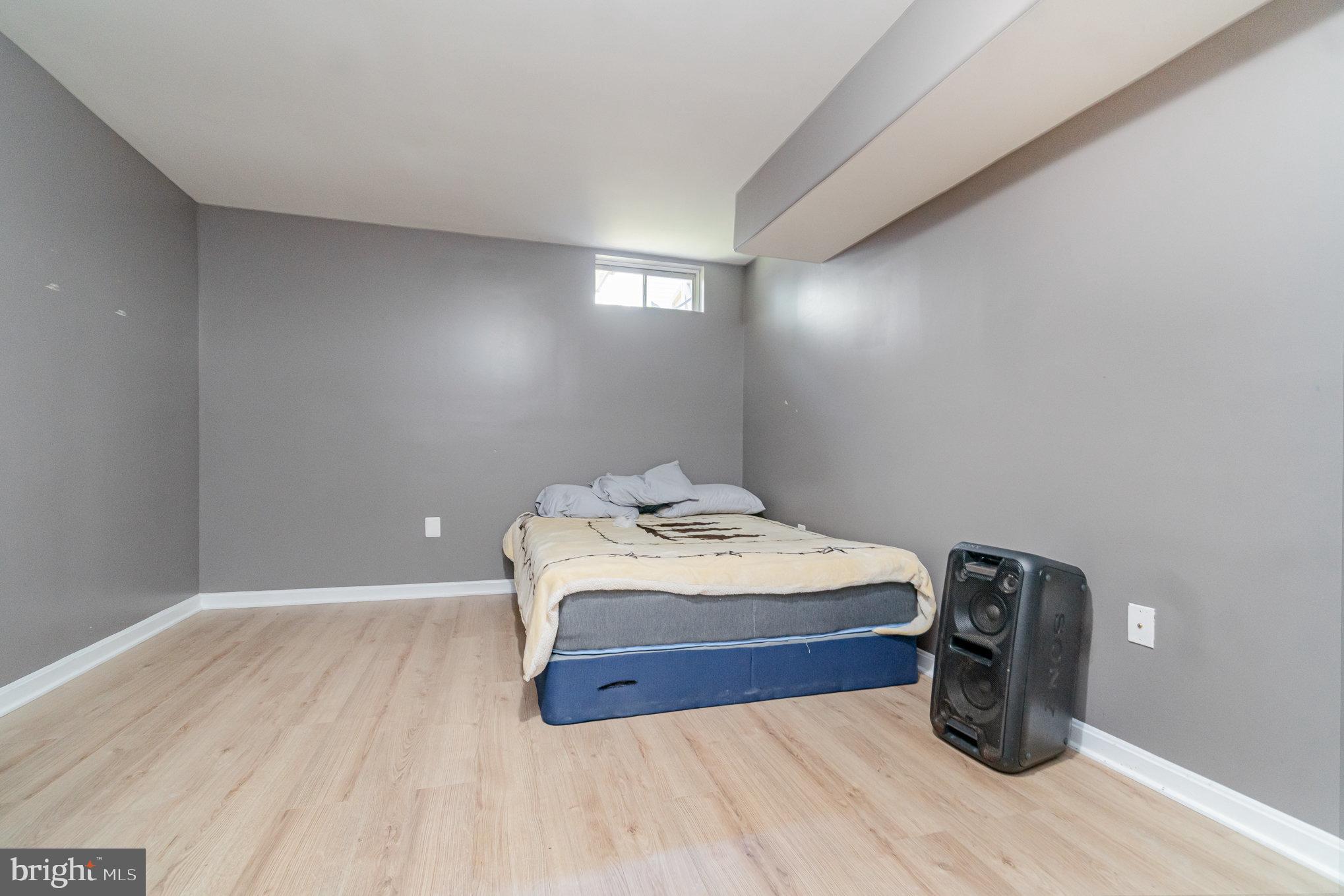 WAYSIDE VILLAGE - Residential