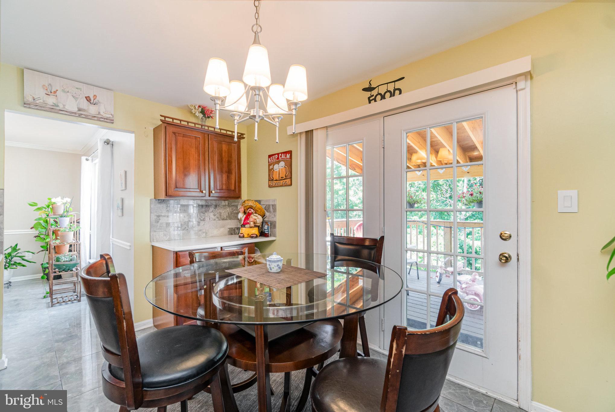 WAYSIDE VILLAGE - Residential