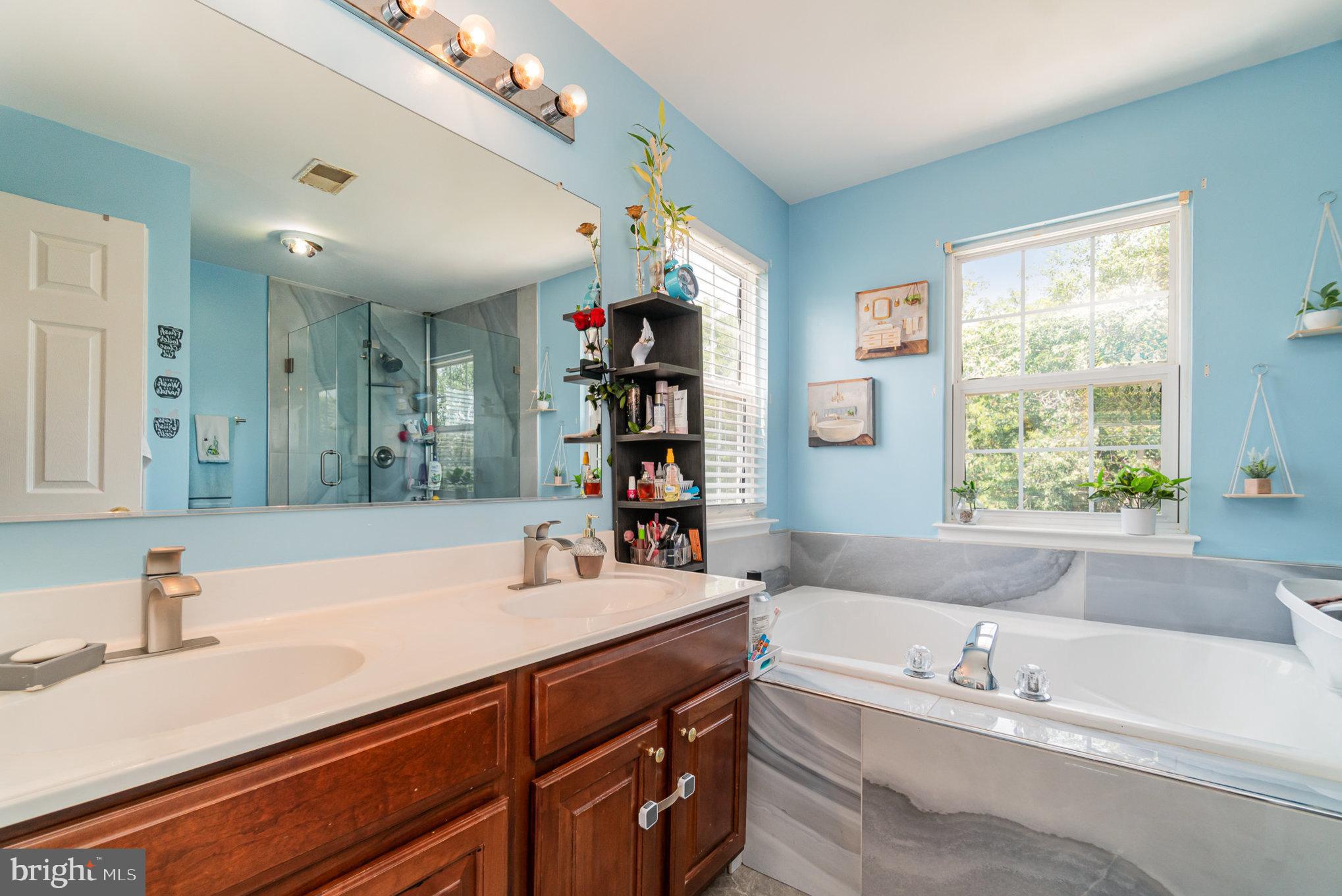 WAYSIDE VILLAGE - Residential