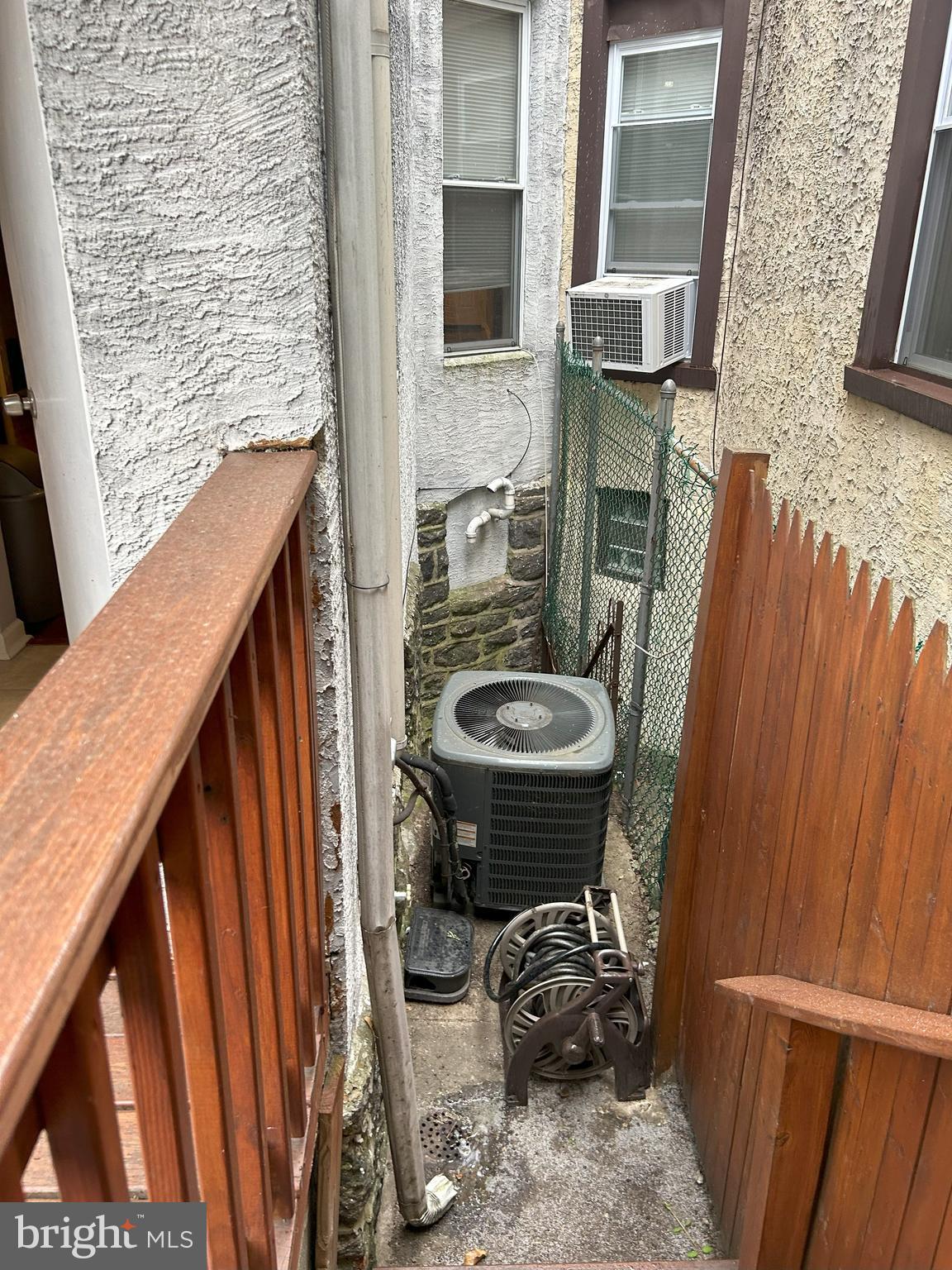 WALNUT HILL - Residential Lease