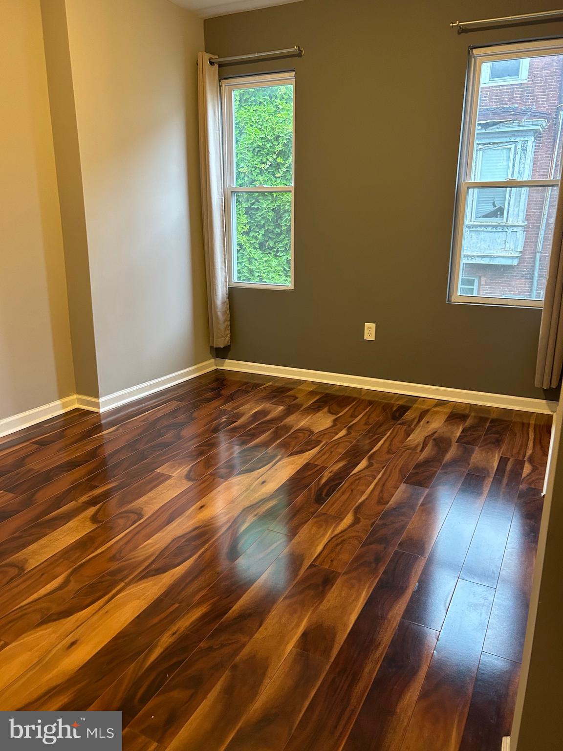 WALNUT HILL - Residential Lease