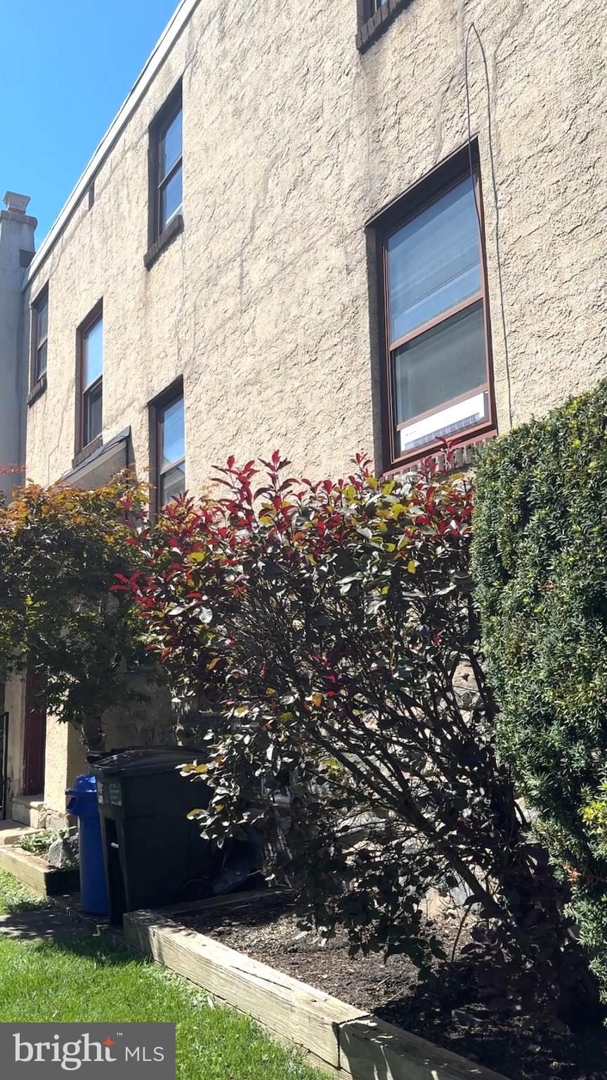 WYNNEWOOD PARK - Residential Income