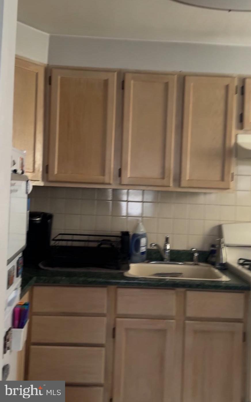 WYNNEWOOD PARK - Residential Income