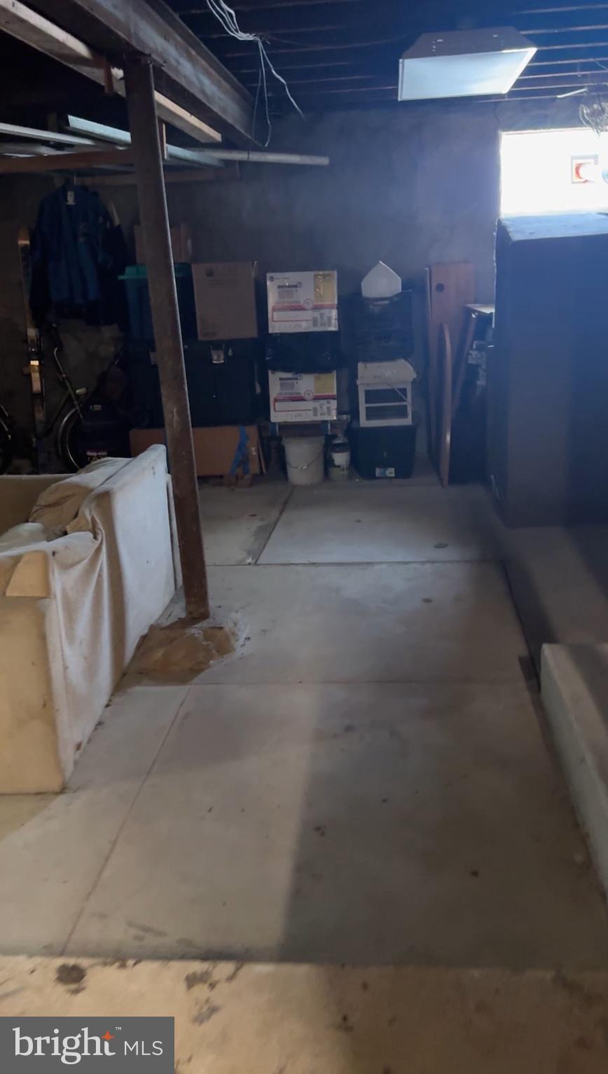 WYNNEWOOD PARK - Residential Income