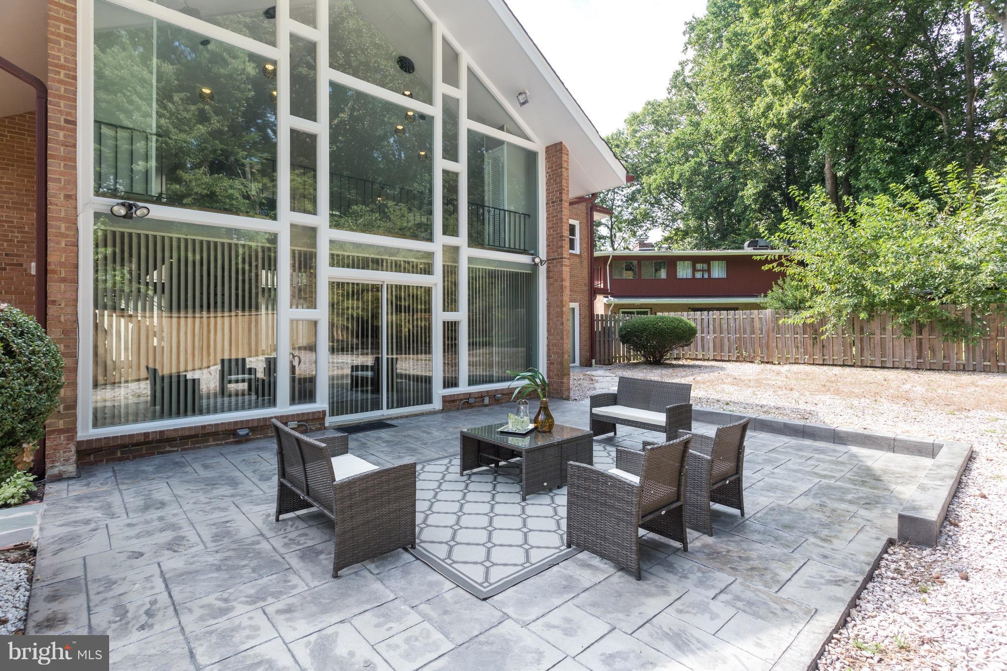 ENGLANDBORO - Residential