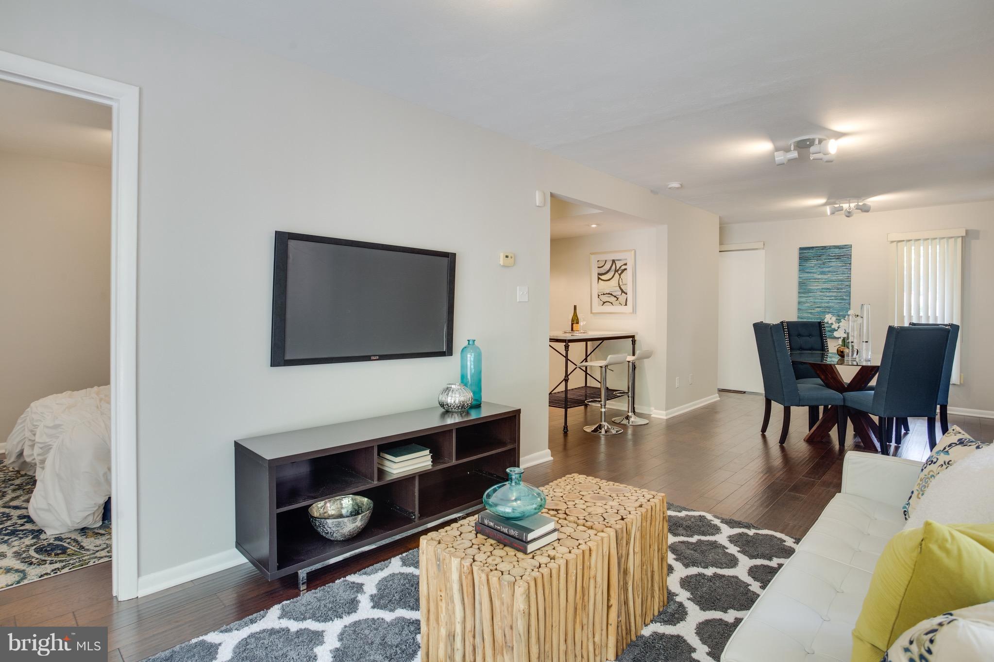 ENGLANDBORO - Residential