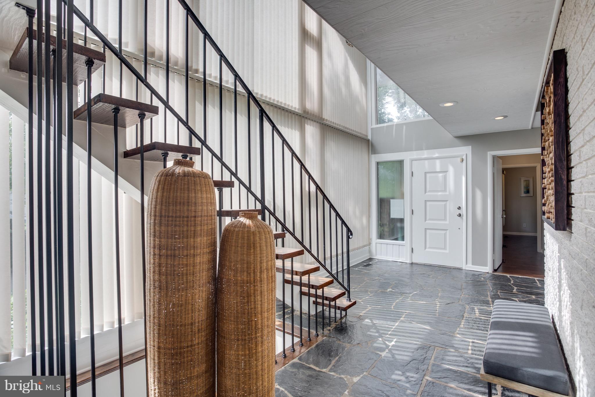 ENGLANDBORO - Residential