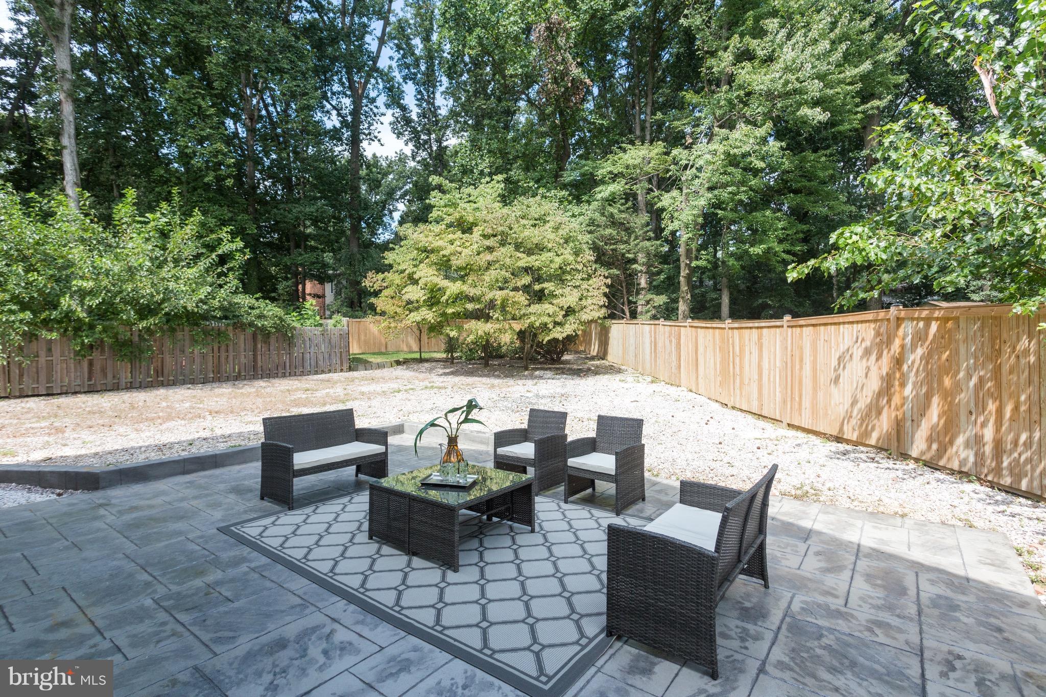 ENGLANDBORO - Residential