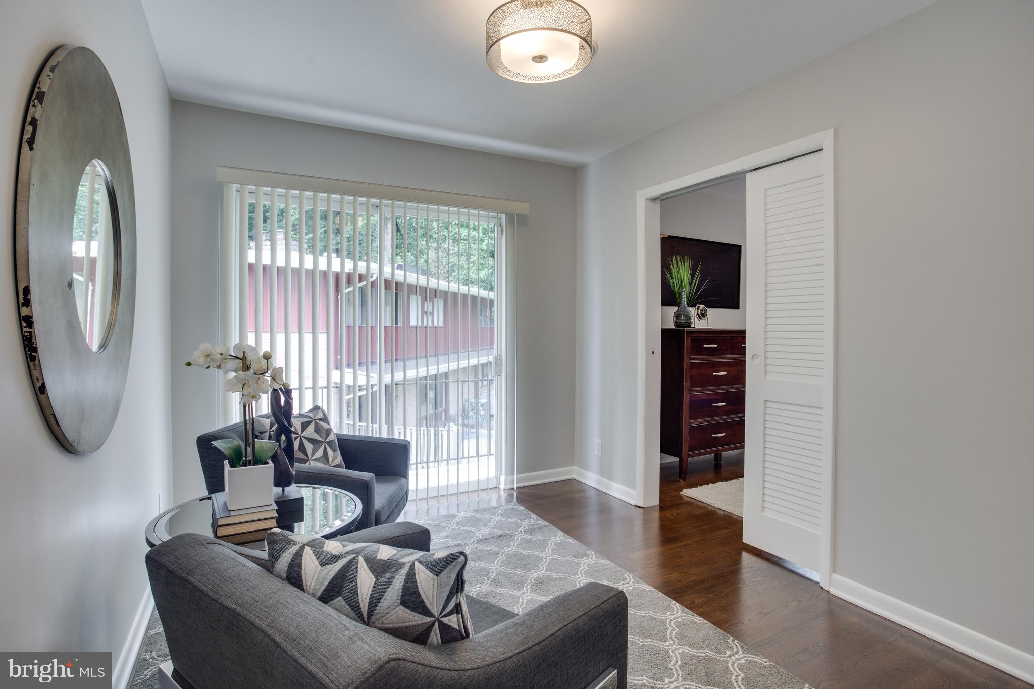 ENGLANDBORO - Residential