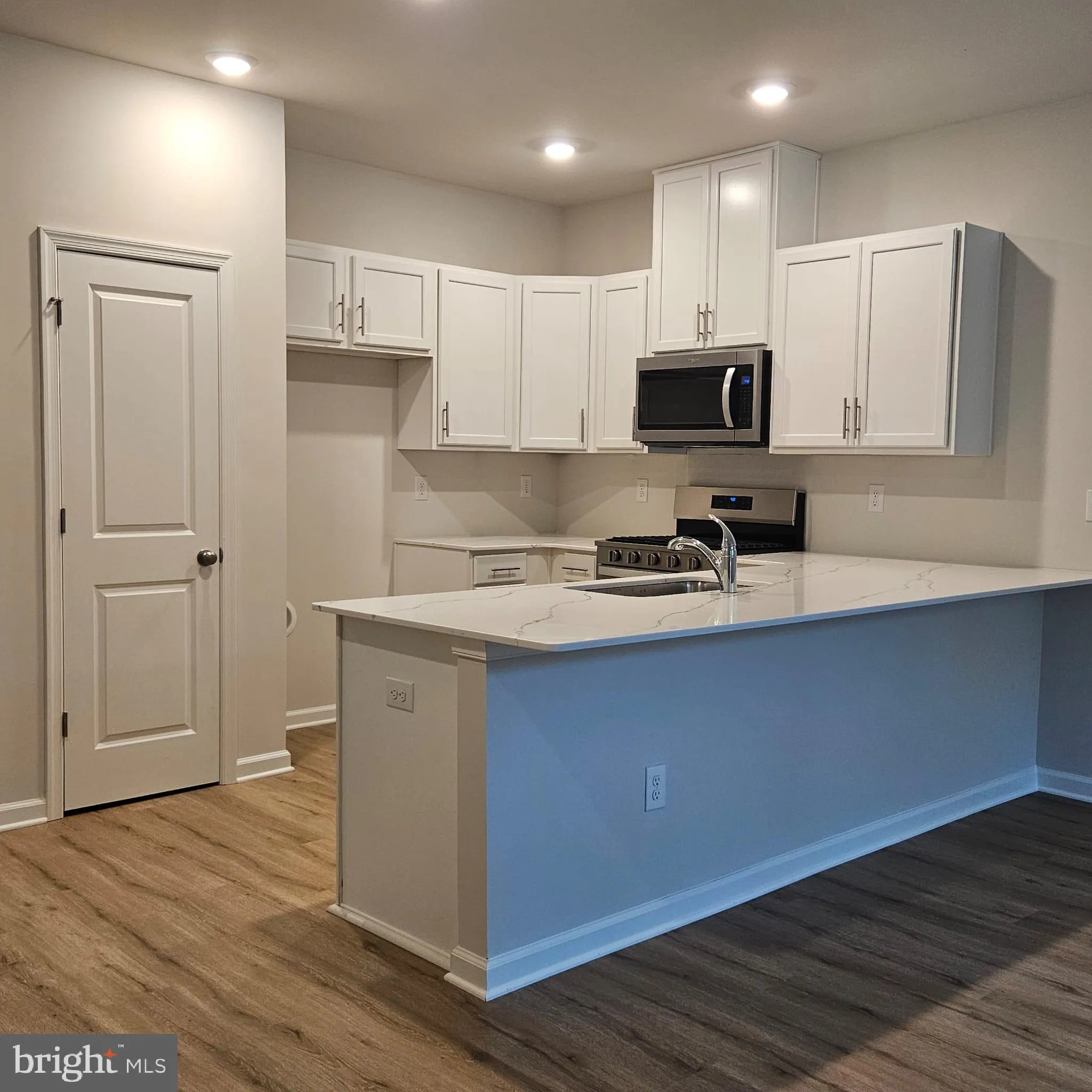 Runnemede, New Jersey 08078, United States, 3 Bedrooms Bedrooms, ,2 BathroomsBathrooms,Residential,Active,175124