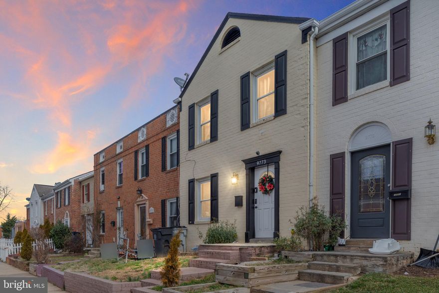 Stunning three-level townhome with a brickfront! The spacious living room is perfect for gatherings, and the kitchen/dining room combo is ideal for enjoying your favorite meals. The second level features three bedrooms, while the full walkout basement includes its own full bath and yard access. Conveniently located with easy access to main highways and roads. This is a property you don't want to miss! Offer deadline 2/12/24 7pm