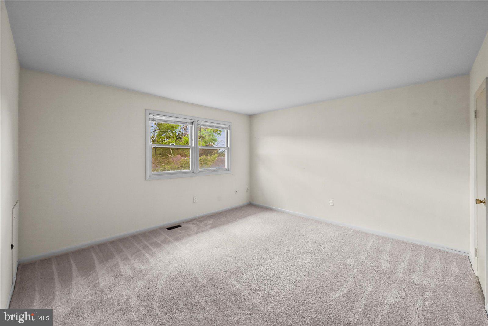 VILLAGE OF FOX RUN - Residential