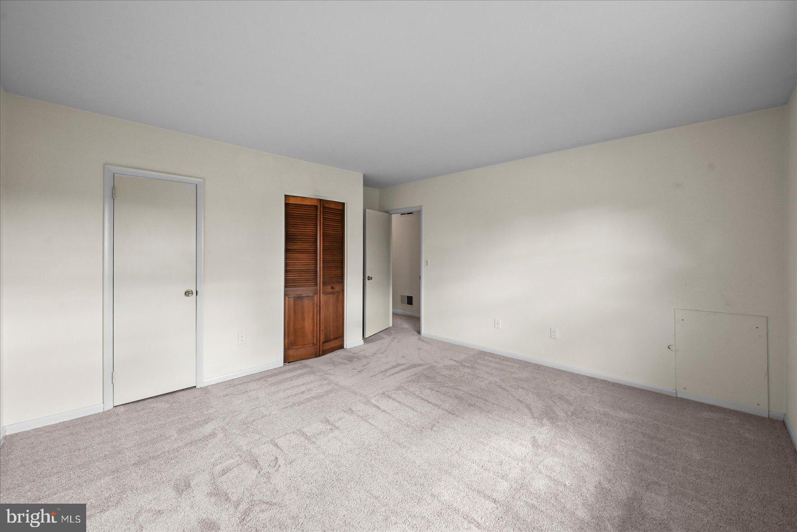 VILLAGE OF FOX RUN - Residential