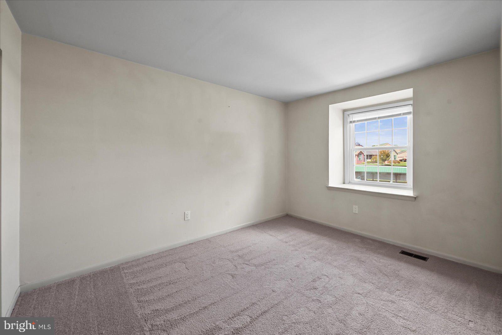 VILLAGE OF FOX RUN - Residential