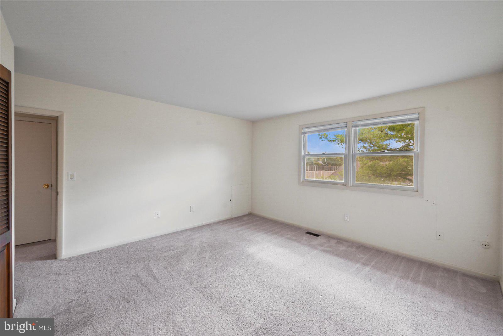 VILLAGE OF FOX RUN - Residential