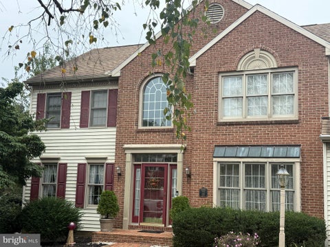 Homes For Sale - 410 Seville Drive<br/> RED LION, PA 17356