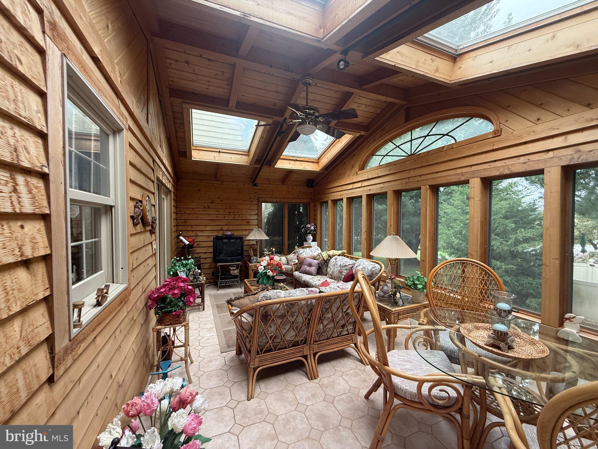 410 SEVILLE DRIVE