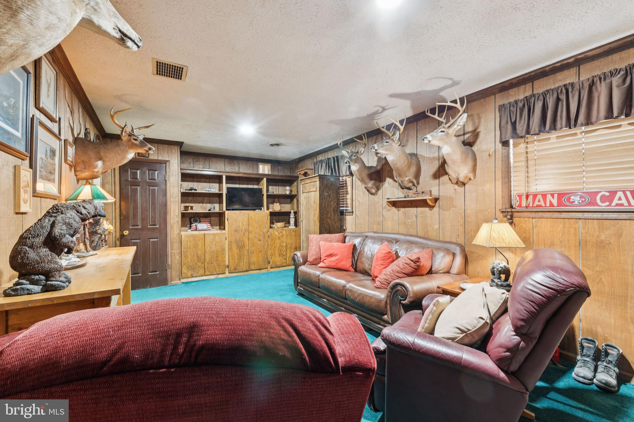 SOUTH HILL ESTATES - Residential