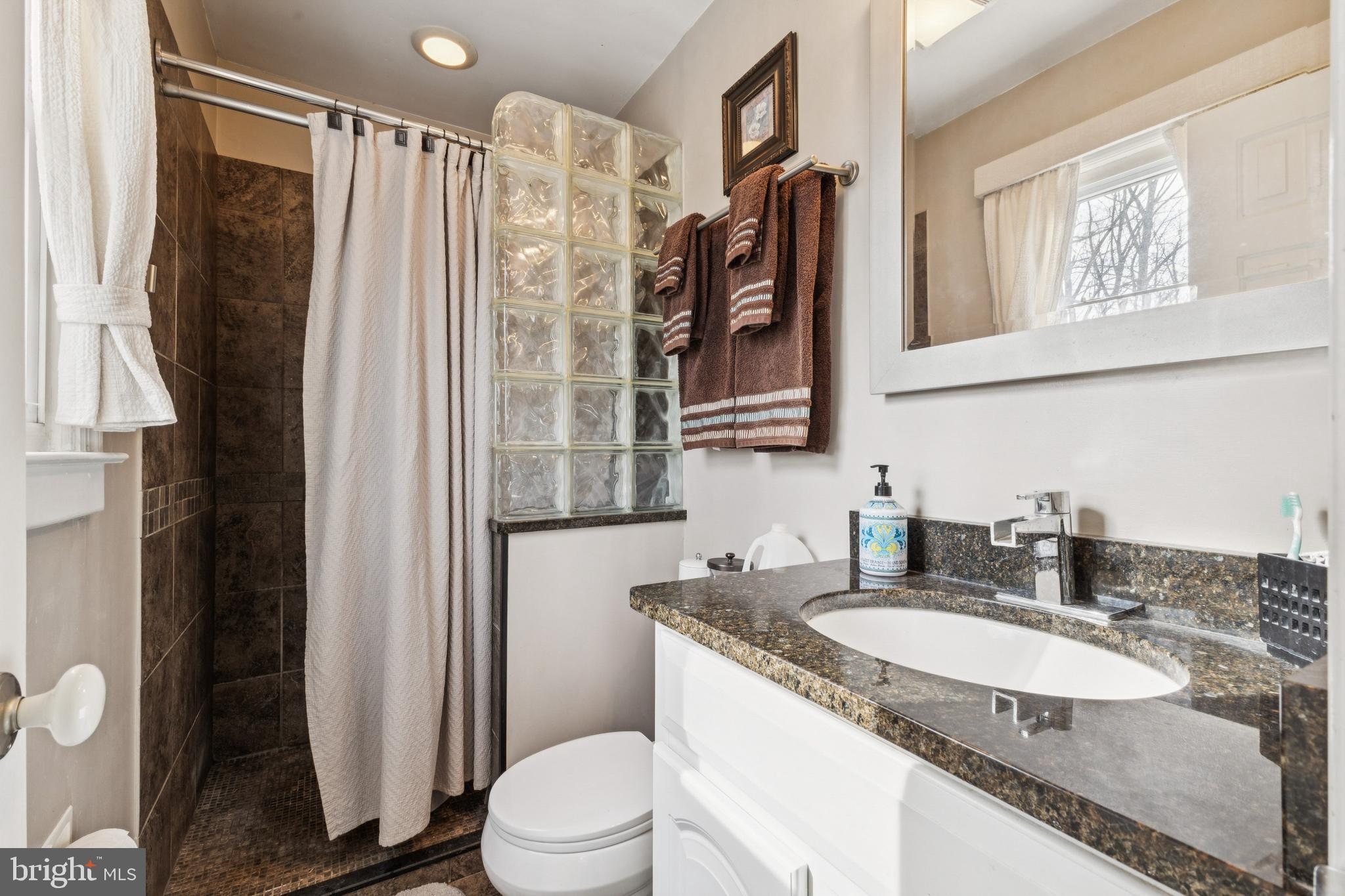 SOUTH HILL ESTATES - Residential