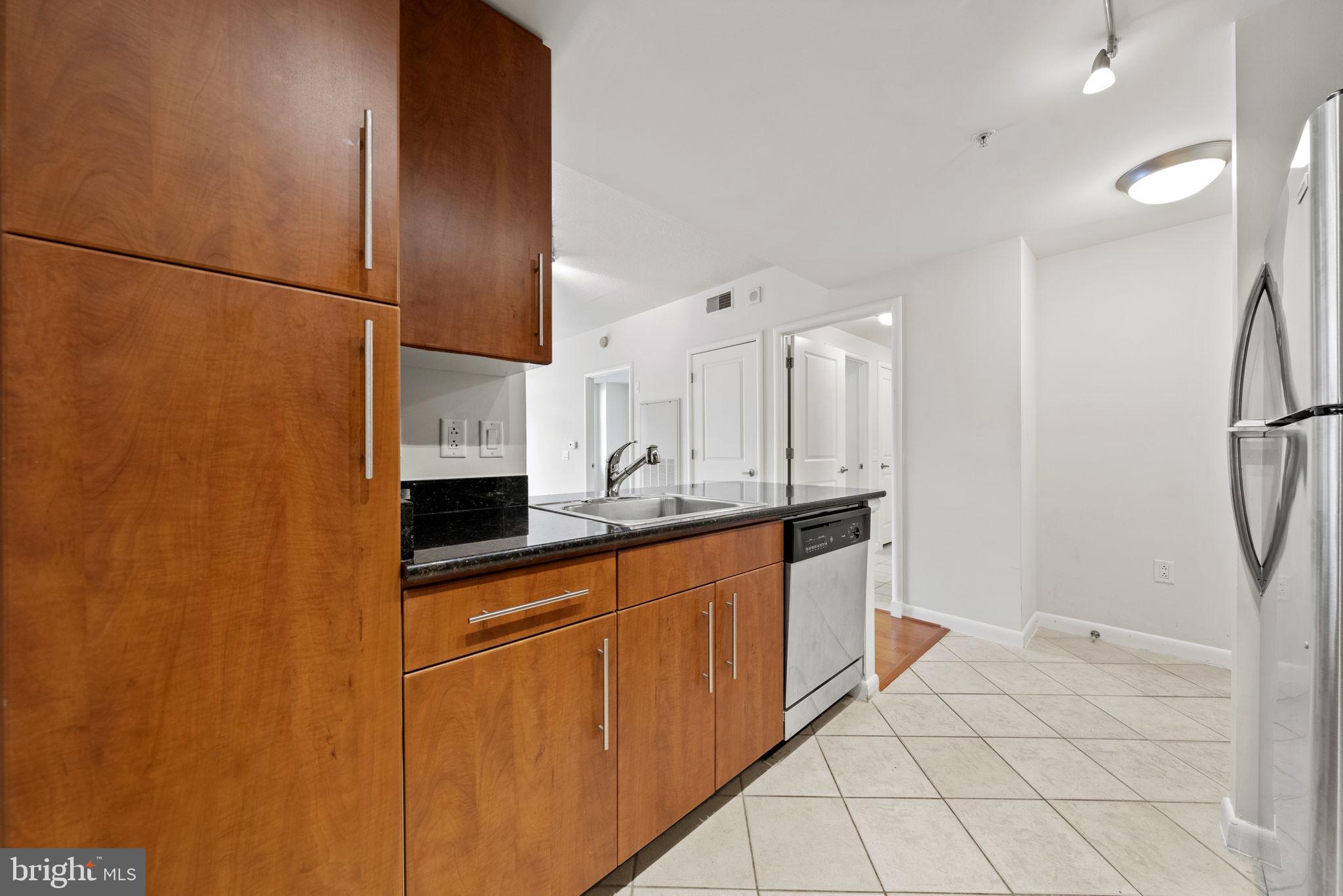 CLARENDON - Residential