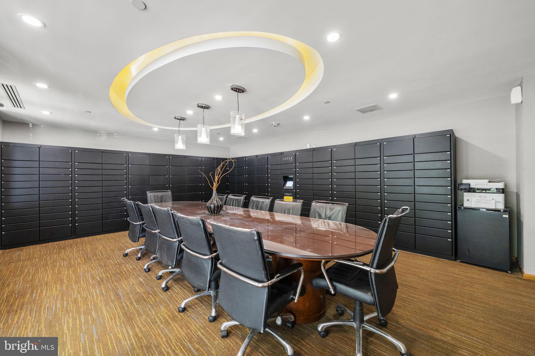 CLARENDON - Residential