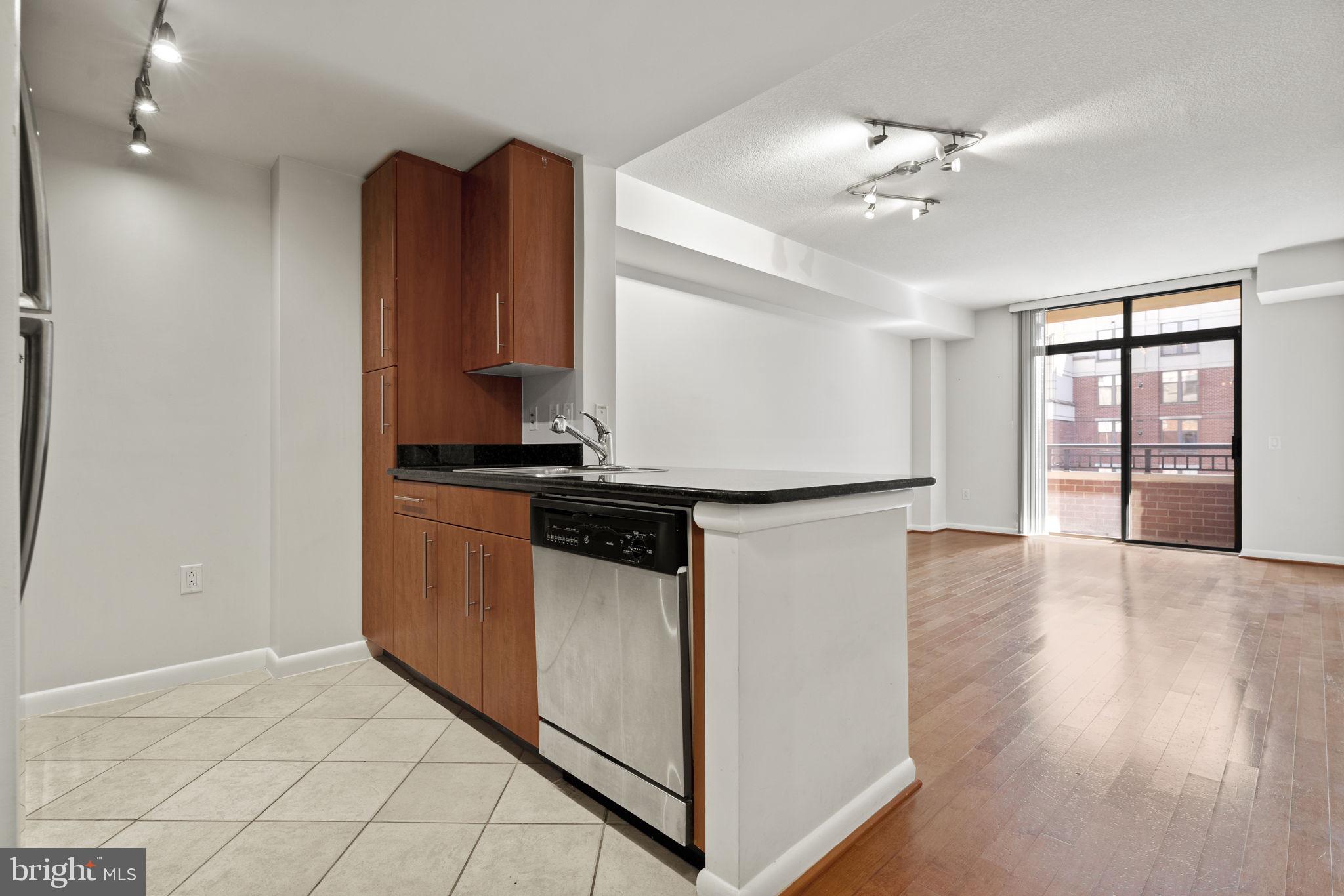 CLARENDON - Residential