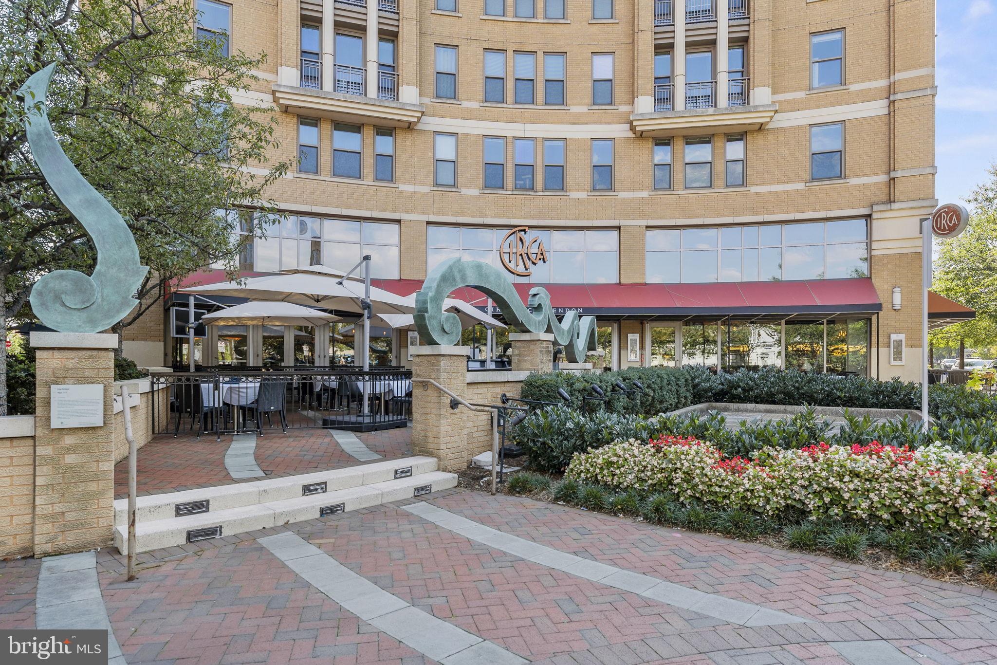 CLARENDON - Residential