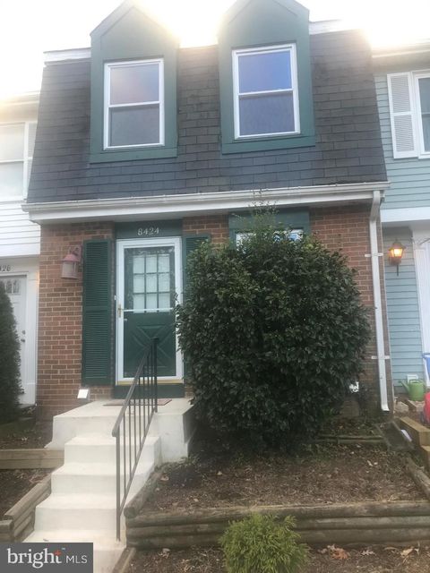 Townhouse For Rent - 8424 Lazy Creek Court<br/> SPRINGFIELD, VA 22153