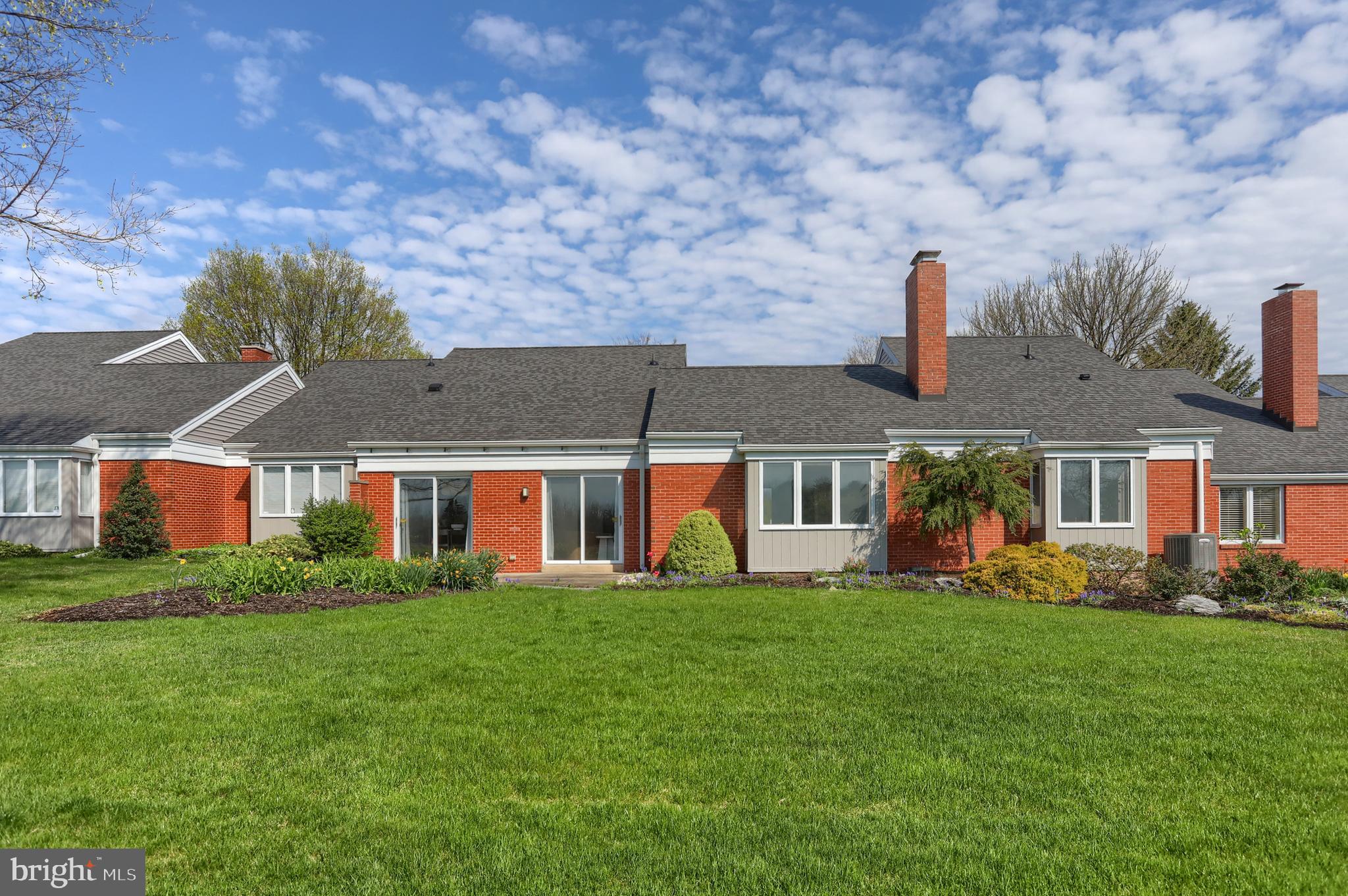 SPRING CREEK MANOR - Residential