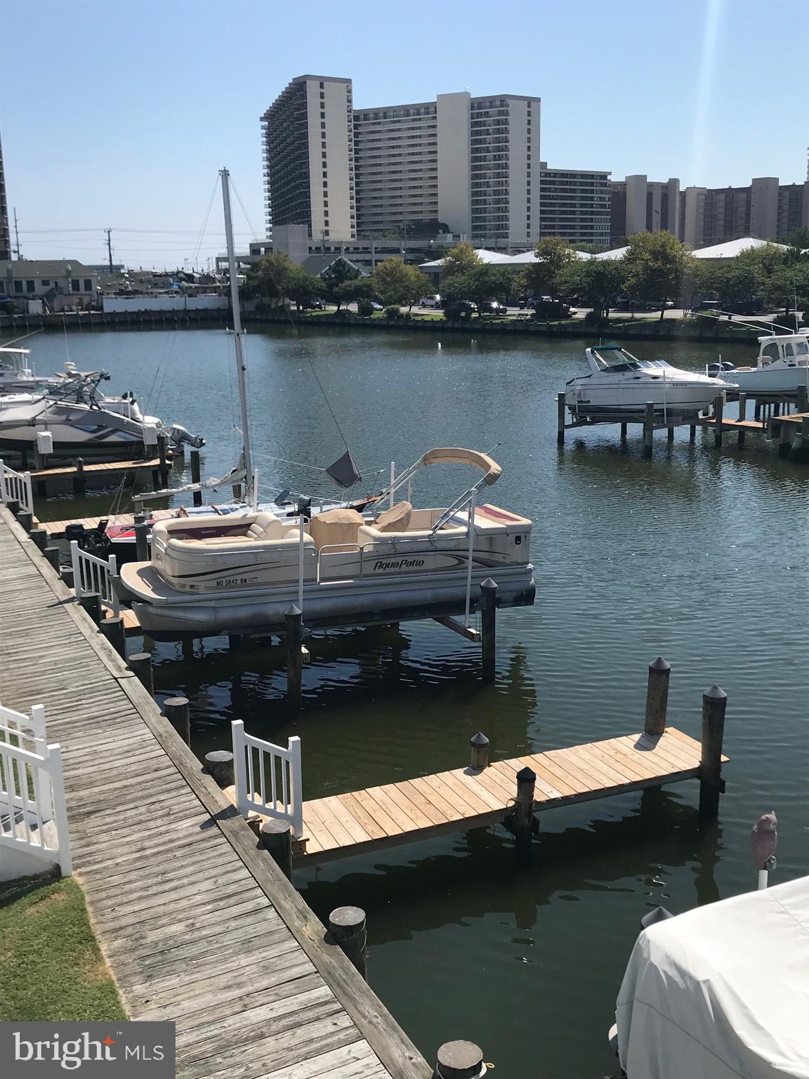 BAYSHORE ESTATES - Residential