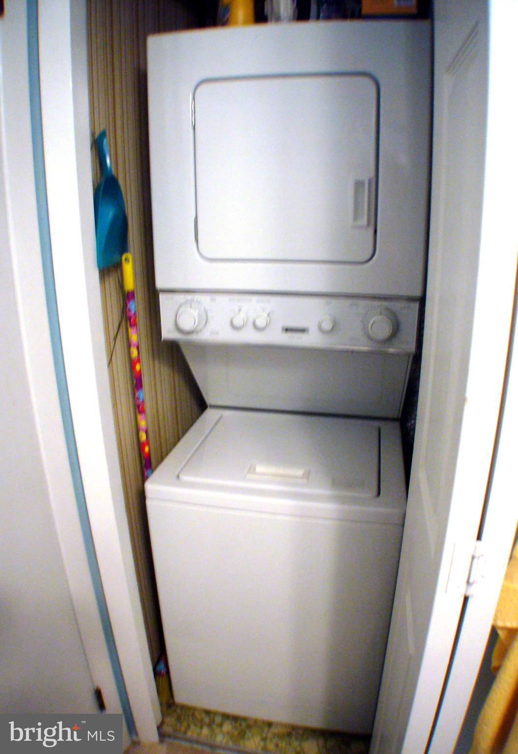 BAYSHORE ESTATES - Residential