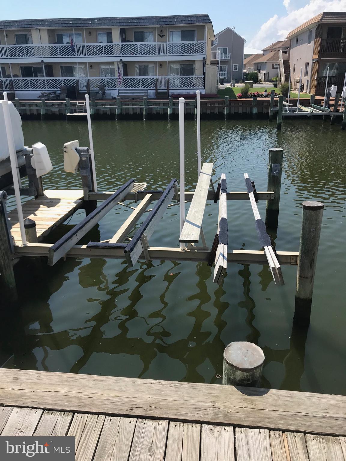 BAYSHORE ESTATES - Residential