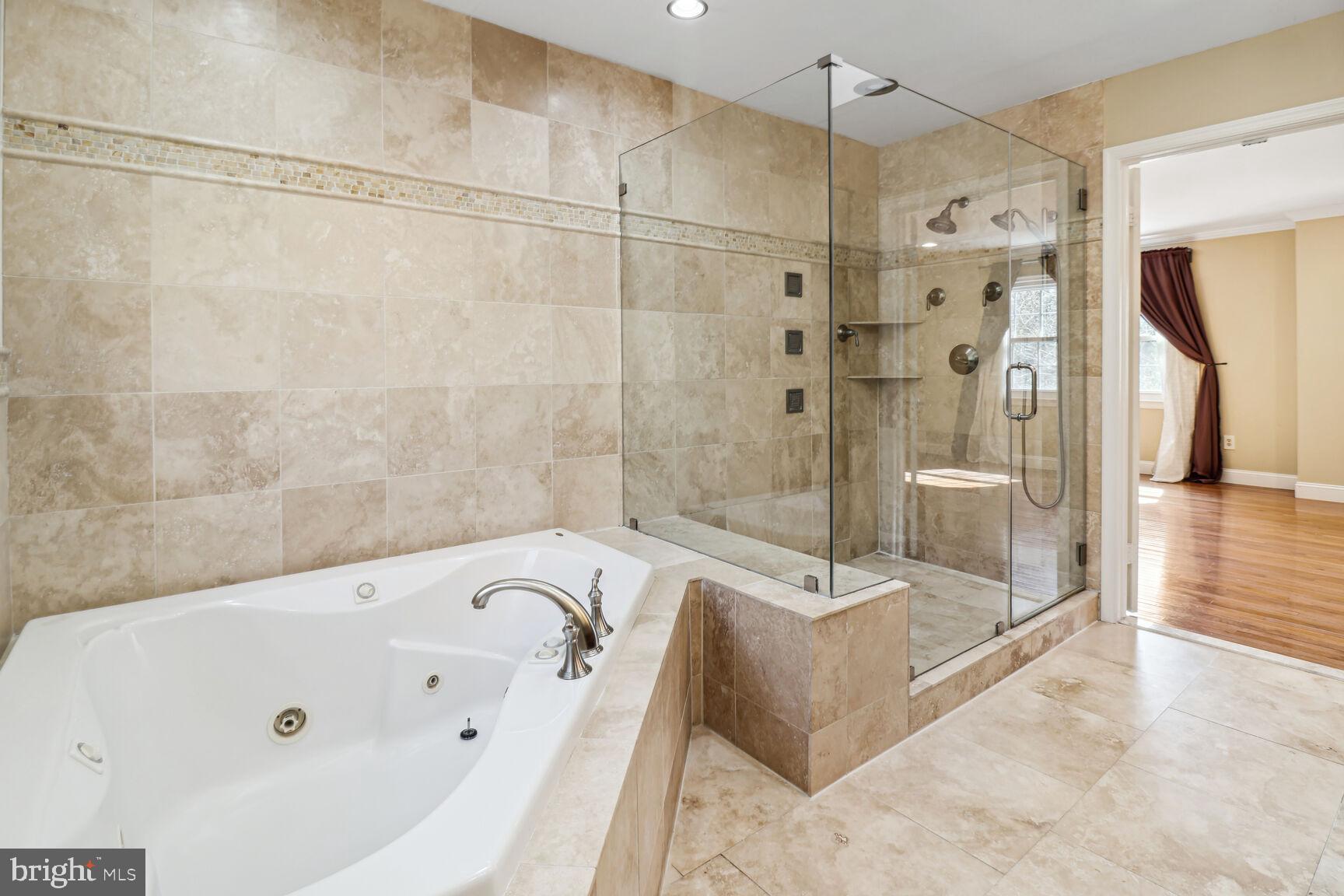 TAJ THE - Residential