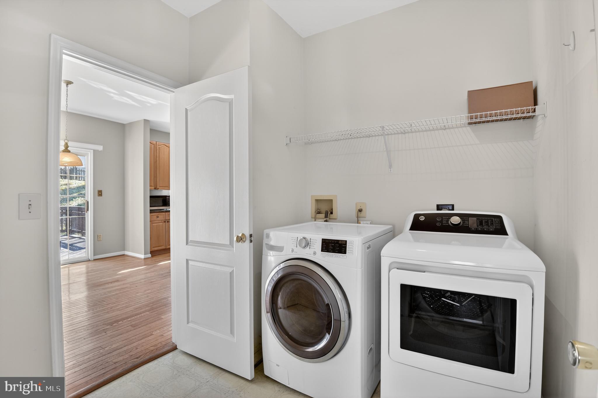 SHERWOOD FOREST MANOR - Residential