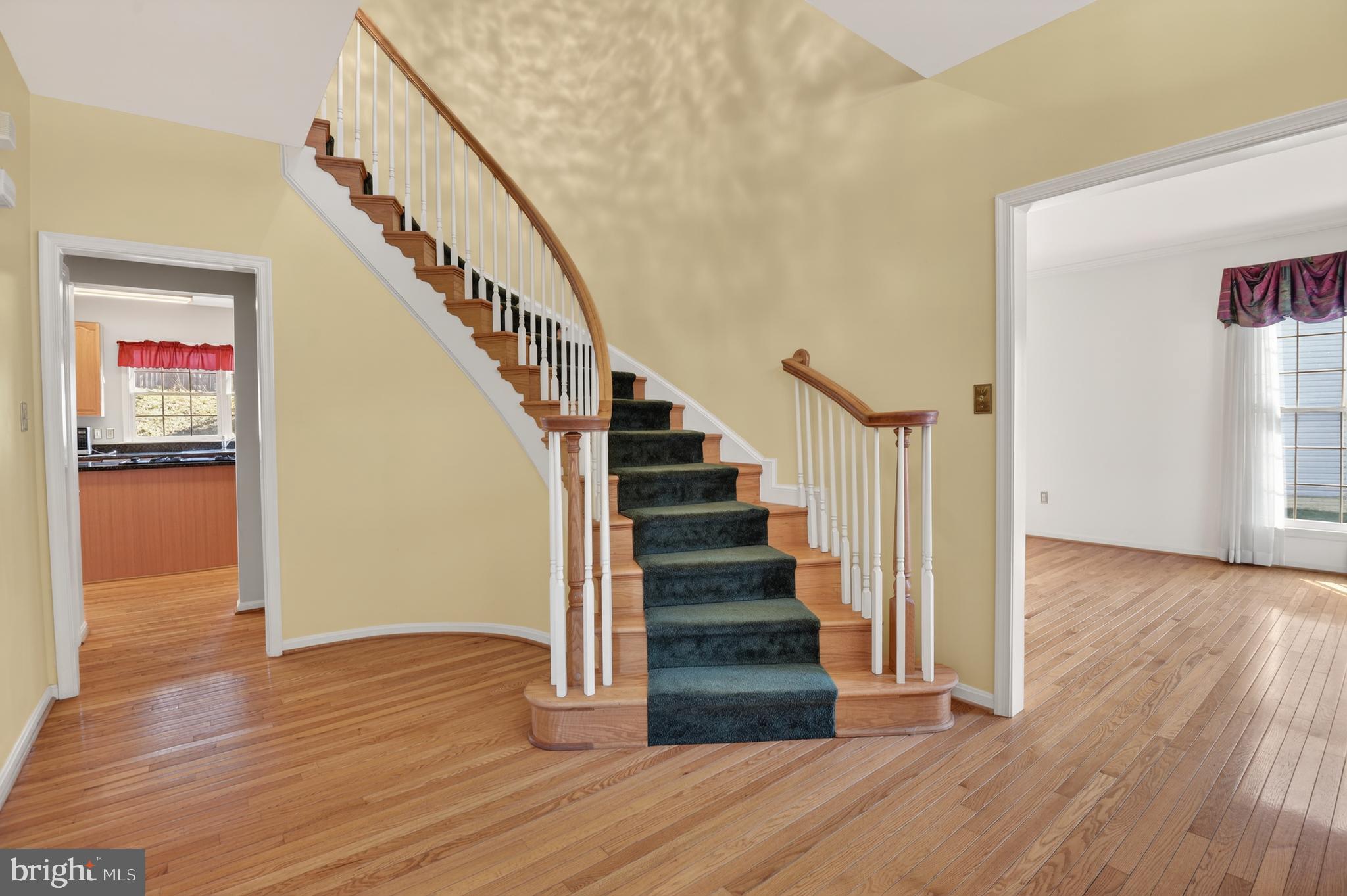 SHERWOOD FOREST MANOR - Residential