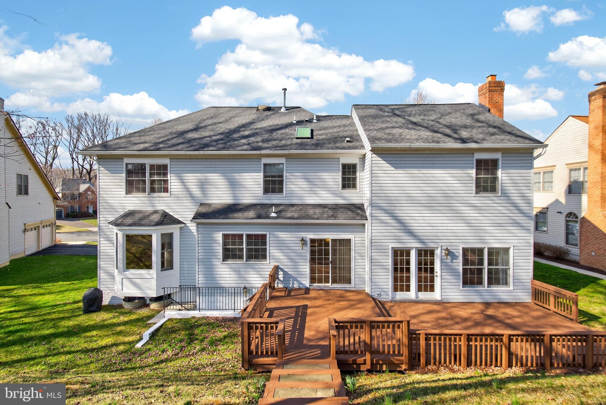 SHERWOOD FOREST MANOR - Residential