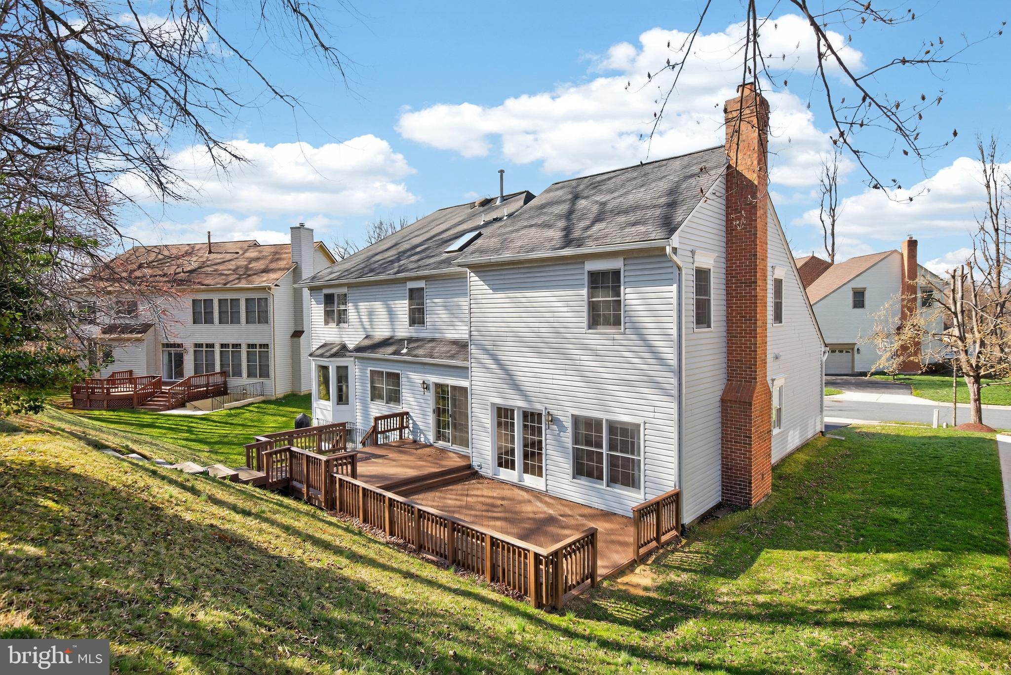 SHERWOOD FOREST MANOR - Residential