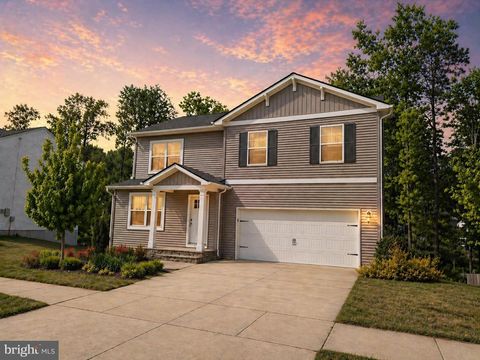 Photo of 18049 Jackson Drive, BOWLING GREEN, VA 22427 (MLS # VACV2010160)