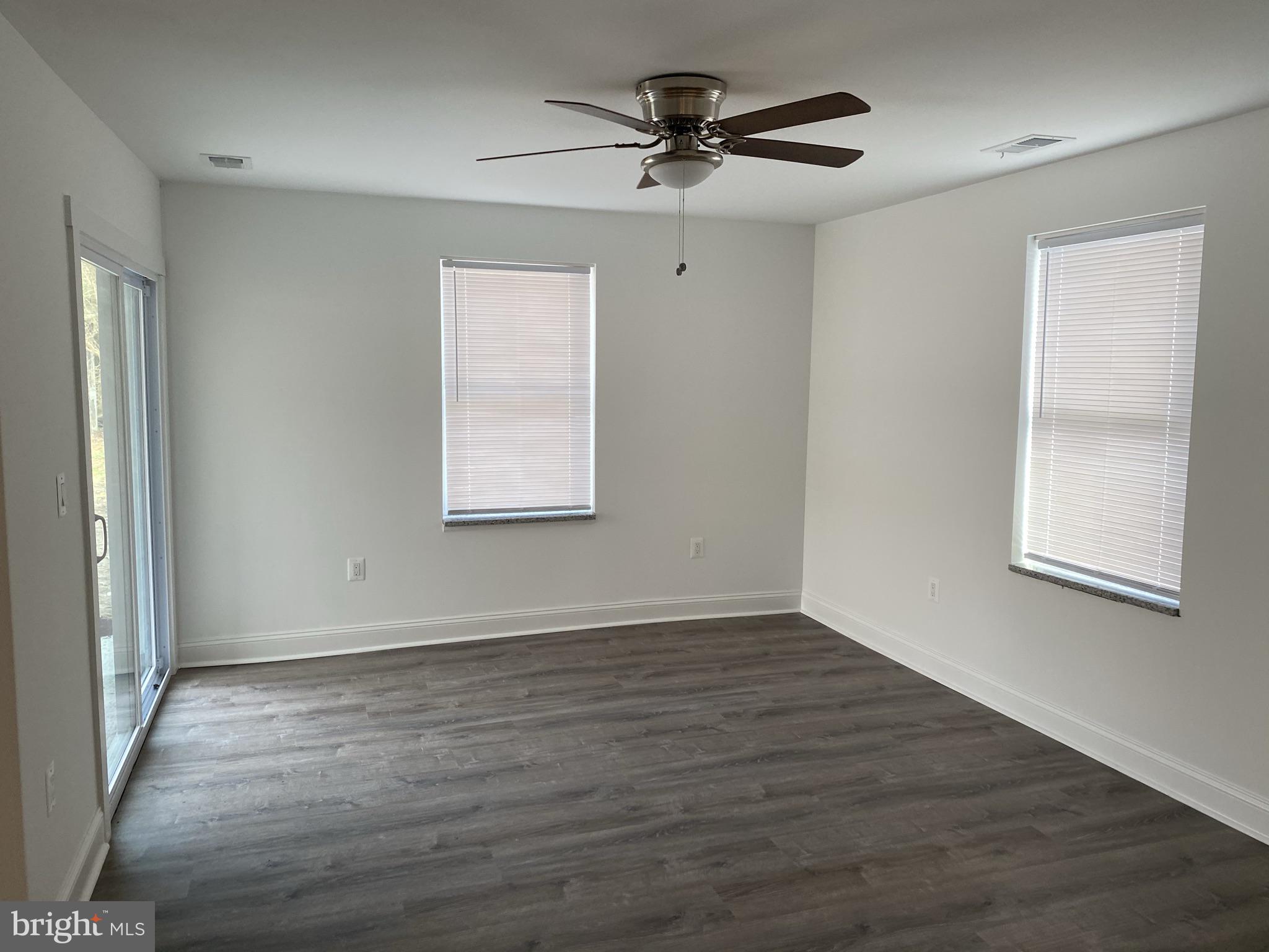 EDGEMERE/SPARROWS POINT - Residential Lease