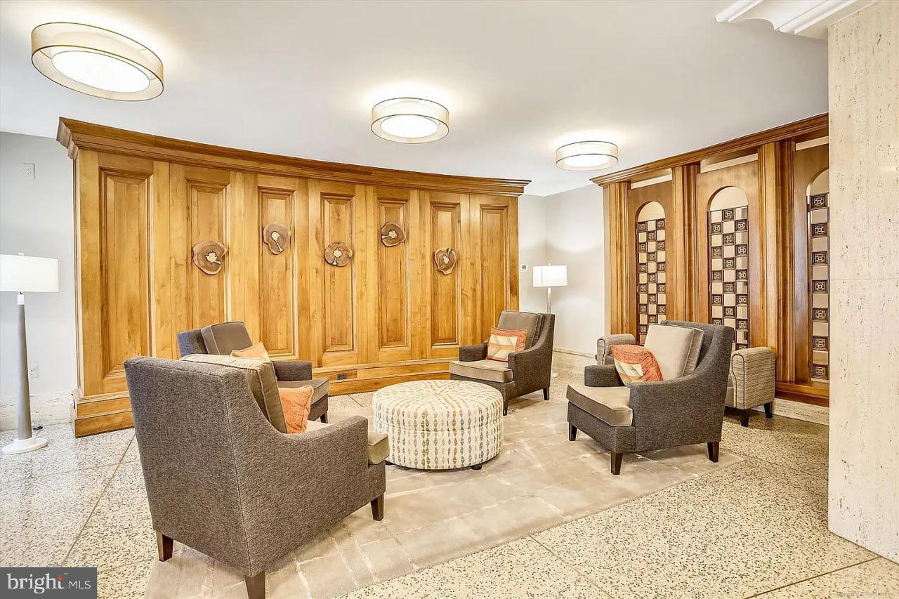 1111 UNIVERSITY BOULEVARD W 717-A