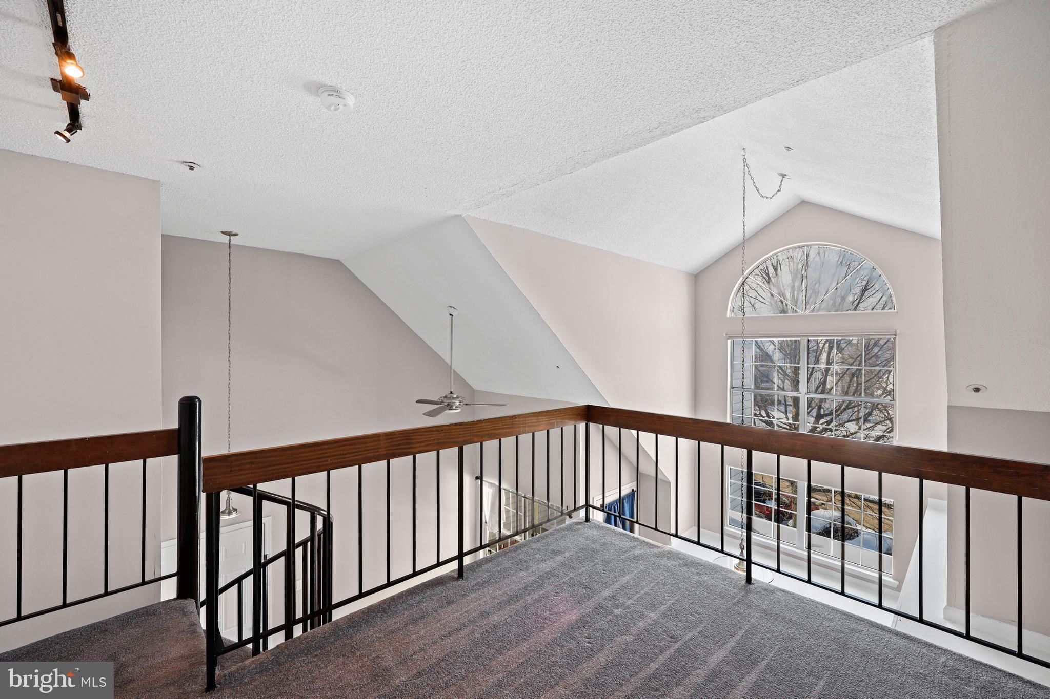 VISTAS AT LAUREL LAKES - Residential Lease