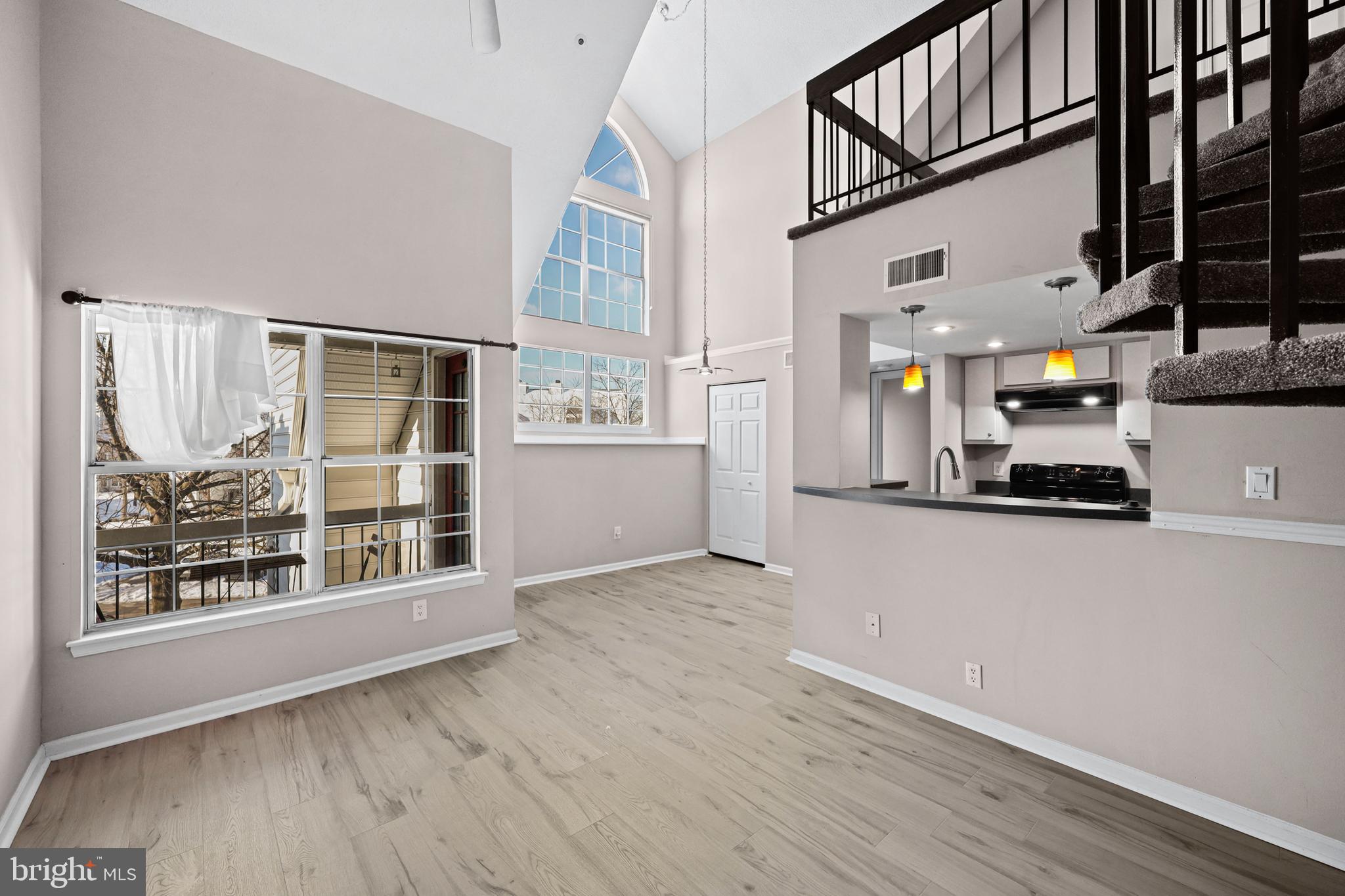 VISTAS AT LAUREL LAKES - Residential Lease