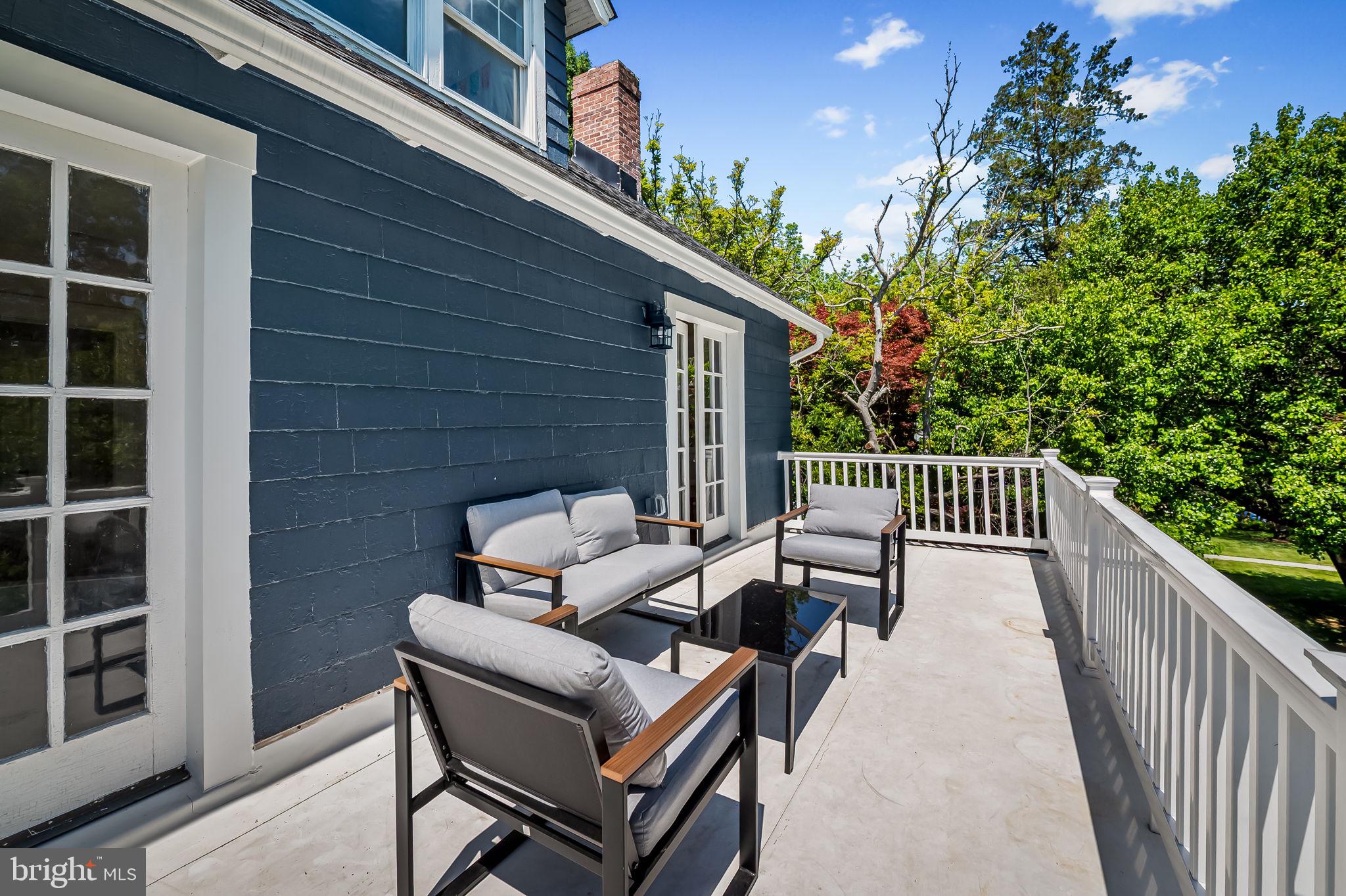 MOUNT WASHINGTON - Residential