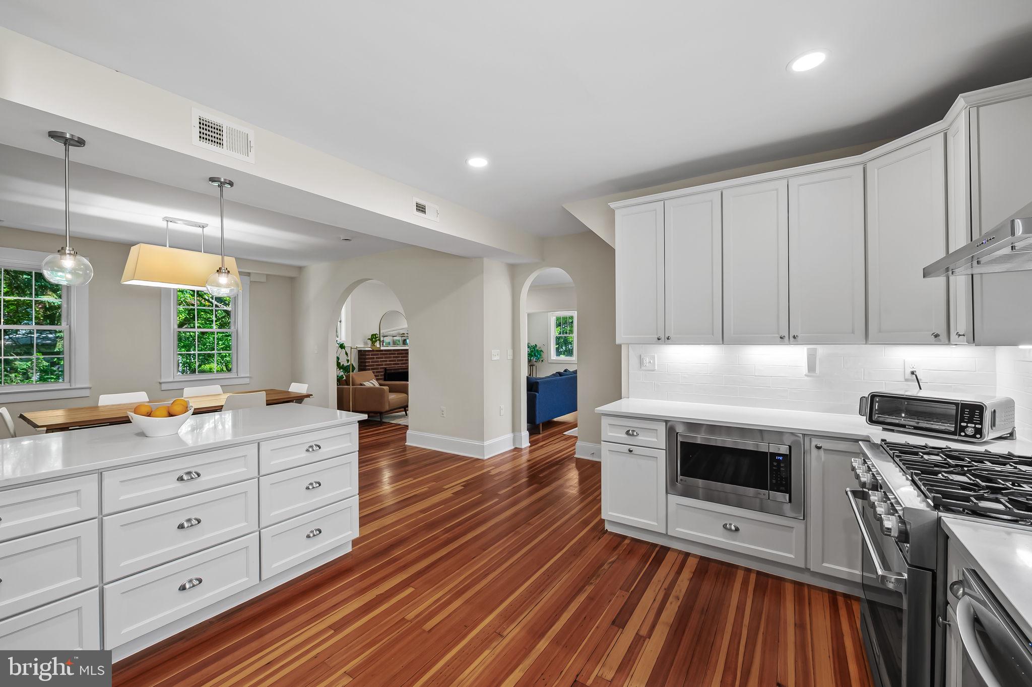MOUNT WASHINGTON - Residential