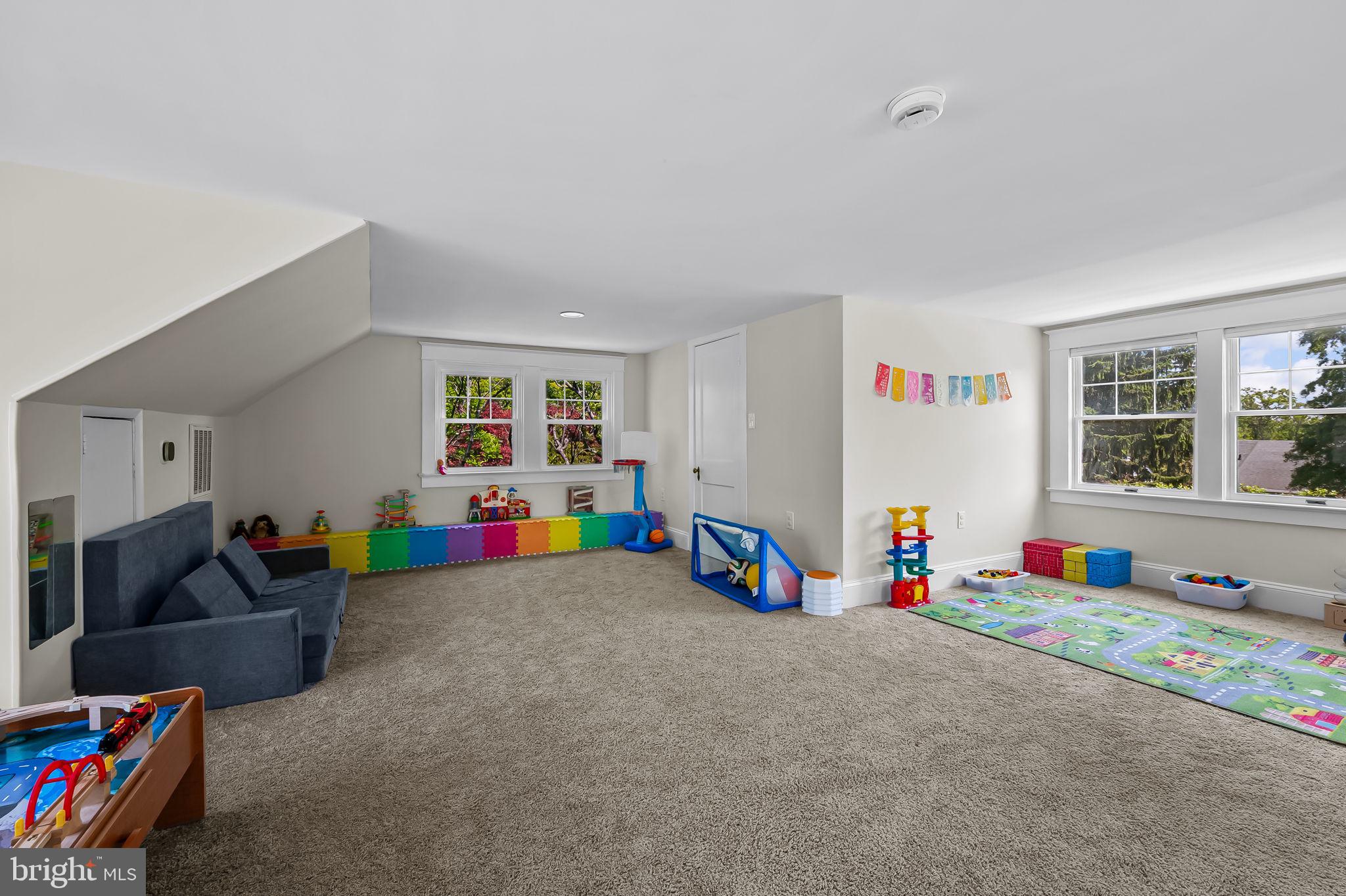 MOUNT WASHINGTON - Residential