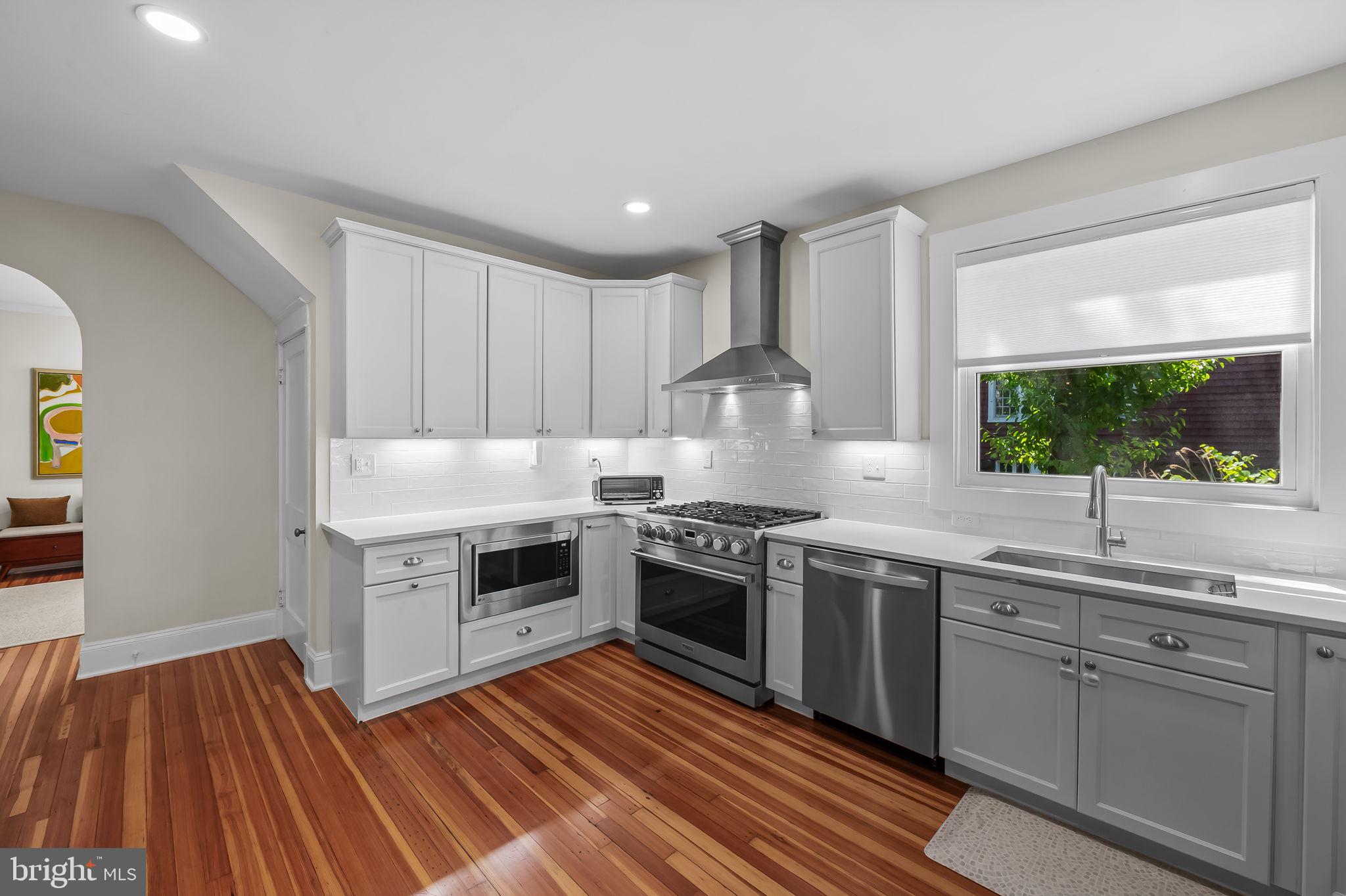 MOUNT WASHINGTON - Residential