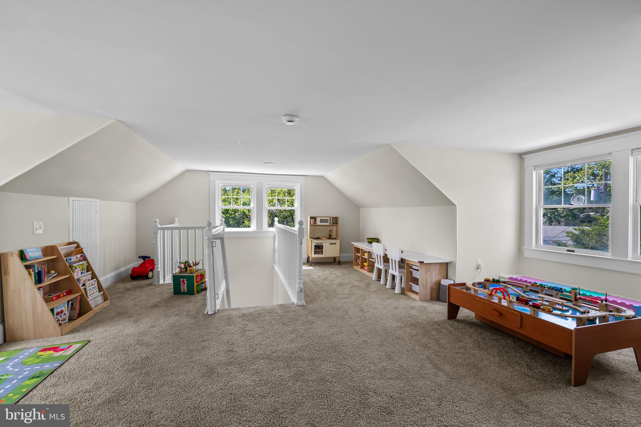 MOUNT WASHINGTON - Residential