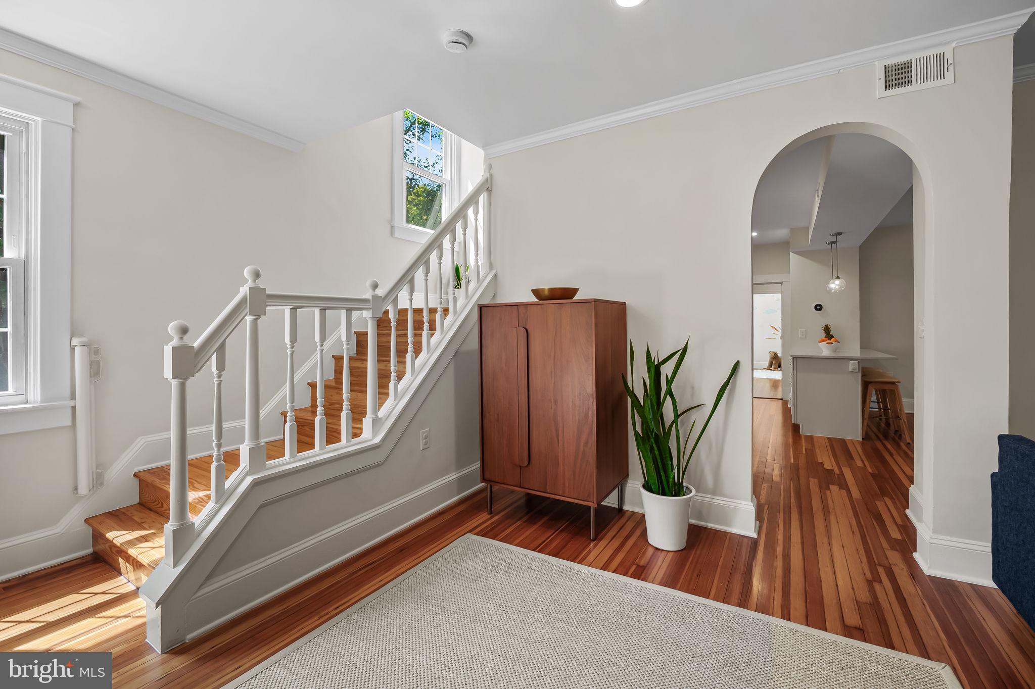 MOUNT WASHINGTON - Residential