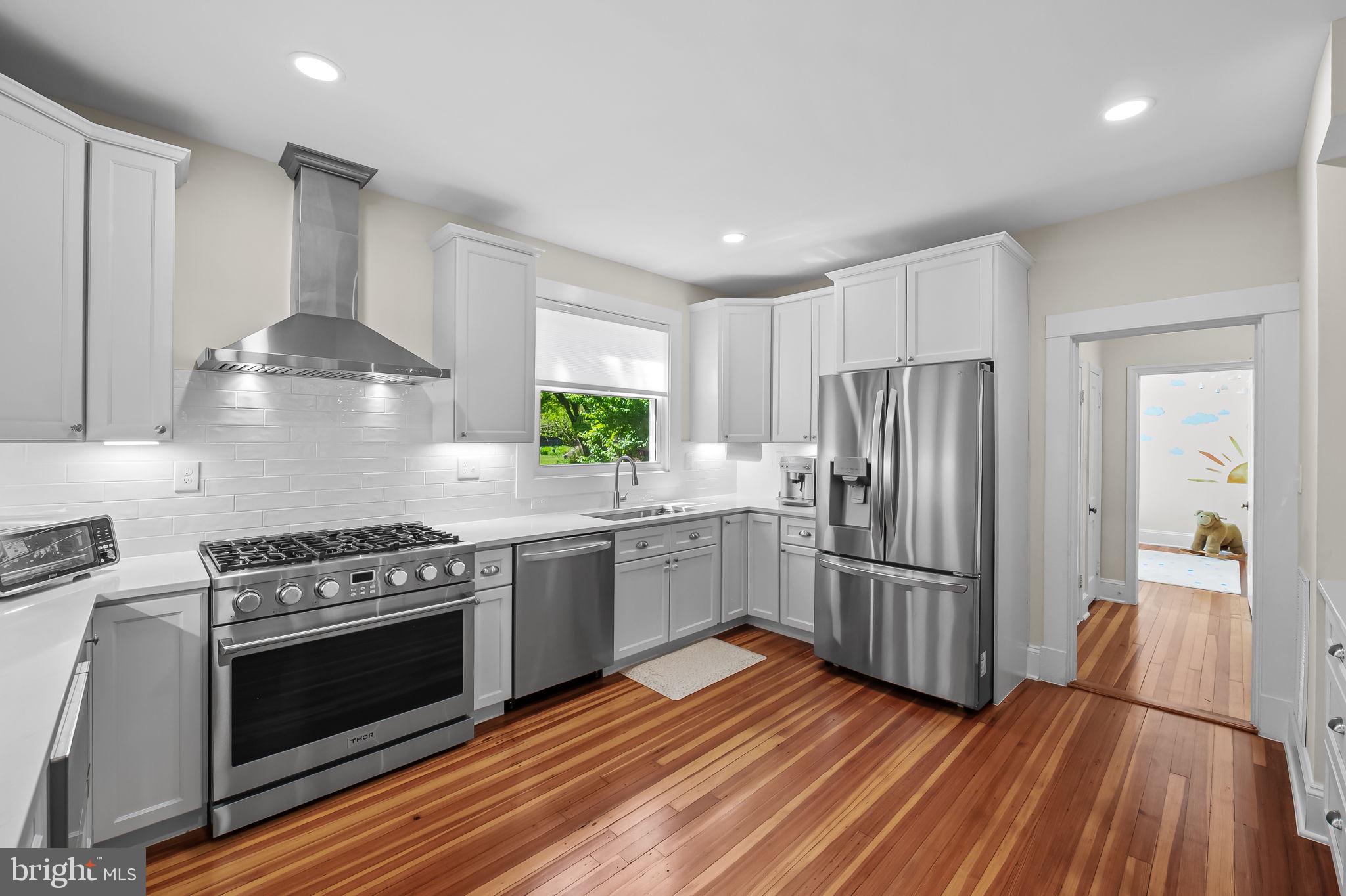 MOUNT WASHINGTON - Residential